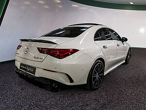 Mercedes-Benz CLA 35 AMG 4M Aero Performance 3 navigation