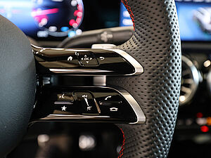 Mercedes-Benz A 180 AMG Advanced Plus 19 navigation