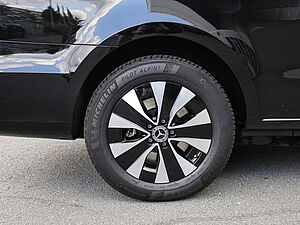 Mercedes-Benz V 300 d AVANTGARDE Extralang 6 navigation