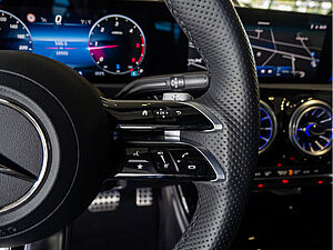 Mercedes-Benz A 200 d AMG Sport Advanced Plus 16 navigation