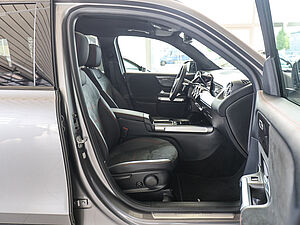 Mercedes-Benz GLB 250 4M AMG Sport Advanced Plus 2 navigation