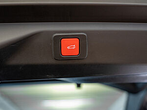 Peugeot 3008 GT HYBRID 136 e-DSC6 NEUES MODELL 27 navigation