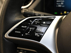 Mercedes-Benz GLA 180 Progressive 17 navigation