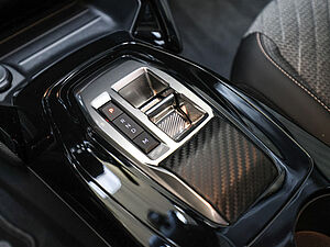 Peugeot 208 Neuer Allure HYBRID 100 e-DSC6 16 navigation