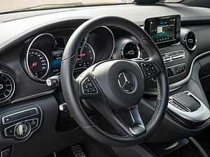 Mercedes-Benz V 220 d AMG 17 navigation