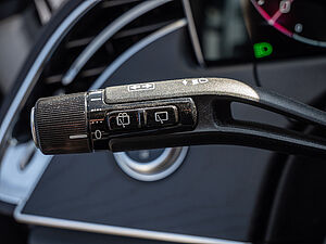 Mercedes-Benz E 220 d T Avantgarde 17 navigation
