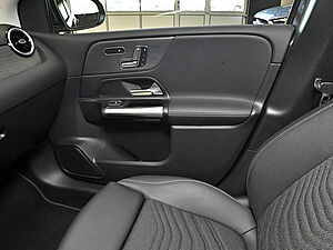 Mercedes-Benz B 250 e Progressive Advanced 18" 15 navigation