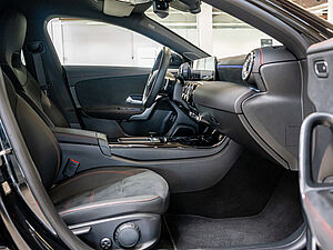 Mercedes-Benz CLA 200 Coupé AMG Sport Premium 2 navigation