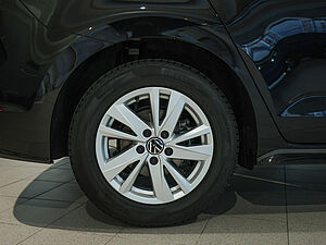Volkswagen Touran Highline 2.0 TDI DSG 6 navigation