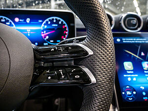 Mercedes-Benz CLE 200 Cabrio AMG Line 13 navigation