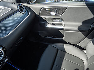 Mercedes-Benz B 250 e Progressive Advanced Plus 15 navigation