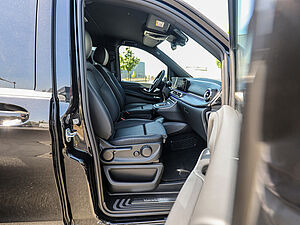 Mercedes-Benz V 300 d AVANTGARDE Extralang 2 navigation