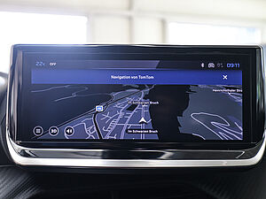 Peugeot 2008 Allure HYBRID 145 e-DSC6 11 navigation