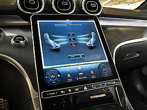 Mercedes-Benz C 300 e AMG Sport Advanced Plus 13 navigation