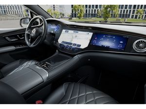 Mercedes-Benz EQS 580 SUV 4M AMG Sport AHK Distr. LED Pano 8 navigation