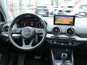 Audi Q2 35 TFSI S Line Black 8 navigation