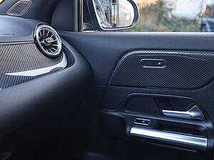 Mercedes-Benz GLA 250 4M AMG Sport Advanced Plus 19 navigation
