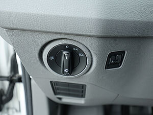 Volkswagen Crafter KA 35 mittellang Hochdach FWD 22 navigation