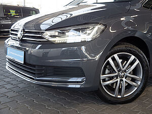 Volkswagen Touran Move 2,0 TDI DSG 37 navigation