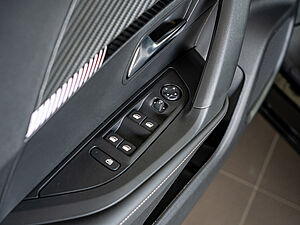 Peugeot 2008 Allure PureTech 100 20 navigation
