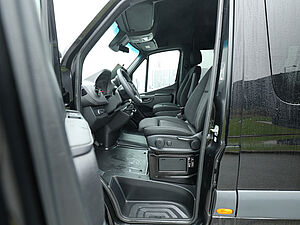 Mercedes-Benz Sprinter 317 CDI Behindertentransport Tourer L2H2 10 navigation