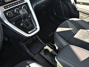 Mercedes-Benz T 180 d PROGRESSIVE Standard 12 navigation