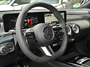 Mercedes-Benz CLA 220 d Coupé AMG Line 22 navigation