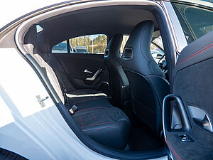 Mercedes-Benz CLA 200 d Coupé AMG Line 4 navigation