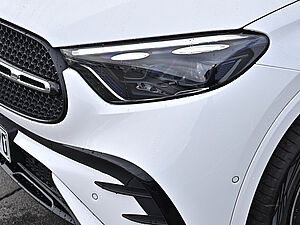 Mercedes-Benz GLC 300 d 4M AMG Line 29 navigation
