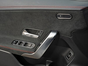 Mercedes-Benz CLA 250 4M Coupé AMG Sport Advanced Plus 15 navigation