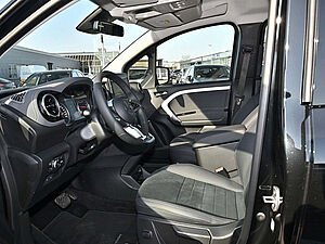 Mercedes-Benz T 180 d PROGRESSIVE Standard 8 navigation