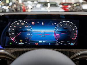 Mercedes-Benz CLA 200 Coupé AMG Sport Advanced Plus 14 navigation