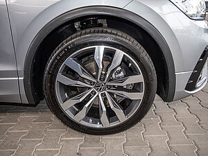 Volkswagen Tiguan Allspace R-Line 2.0 TDI 4M 8 navigation