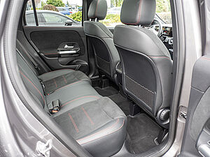 Mercedes-Benz GLA 250 AMG Line 4 navigation