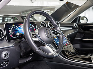 Mercedes-Benz C 300 T Avantgarde 18 navigation