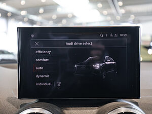 Audi Q2 S line 35 TFSI 13 navigation