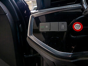 Audi Q3 S line 35 TDI quattro S tronic 22 navigation