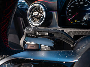 Mercedes-Benz CLA 180 SB AMG Line 17 navigation