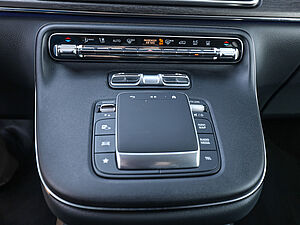 Mercedes-Benz V 300 d AVANTGARDE Extralang 12 navigation