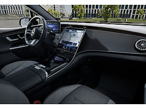 Mercedes-Benz EQE 350 EQE 350+ SUV AMG Sport Edition 4 navigation