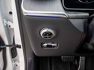 Mercedes-Benz GLC 220 d 4M AMG Line 17 navigation