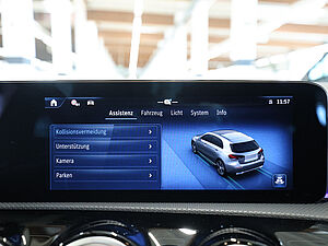 Mercedes-Benz A 180 AMG Advanced Plus 11 navigation
