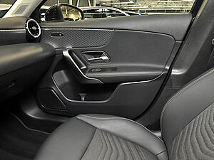 Mercedes-Benz A 250 e Progressive Advanced 15 navigation