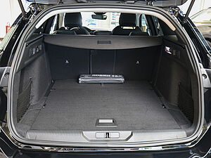 Peugeot 308 SW Allure PureTech 130 32 navigation
