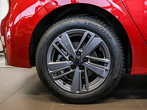 Peugeot 308 Allure BlueHDi 130 EAT8 5 navigation