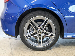 Mercedes-Benz A 220 4M AMG Sport Advanced Plus 5 navigation