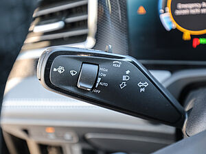 Volkswagen Passat Variant Business 1,5 l eTSI DSG 28 navigation
