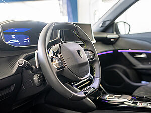 Peugeot 2008 GT BHDI130 Facelift 18 navigation