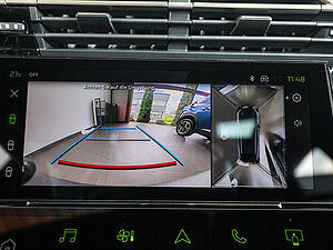 Peugeot 408 GT HYBRID 145 e-DSC6 13 navigation