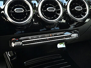 Mercedes-Benz A 200 d Progressive Advanced 13 navigation